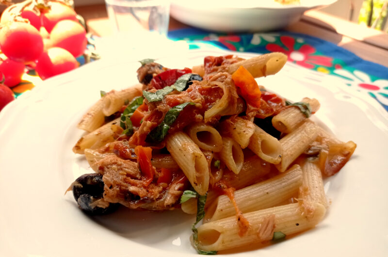 Insalata di penne al tonno